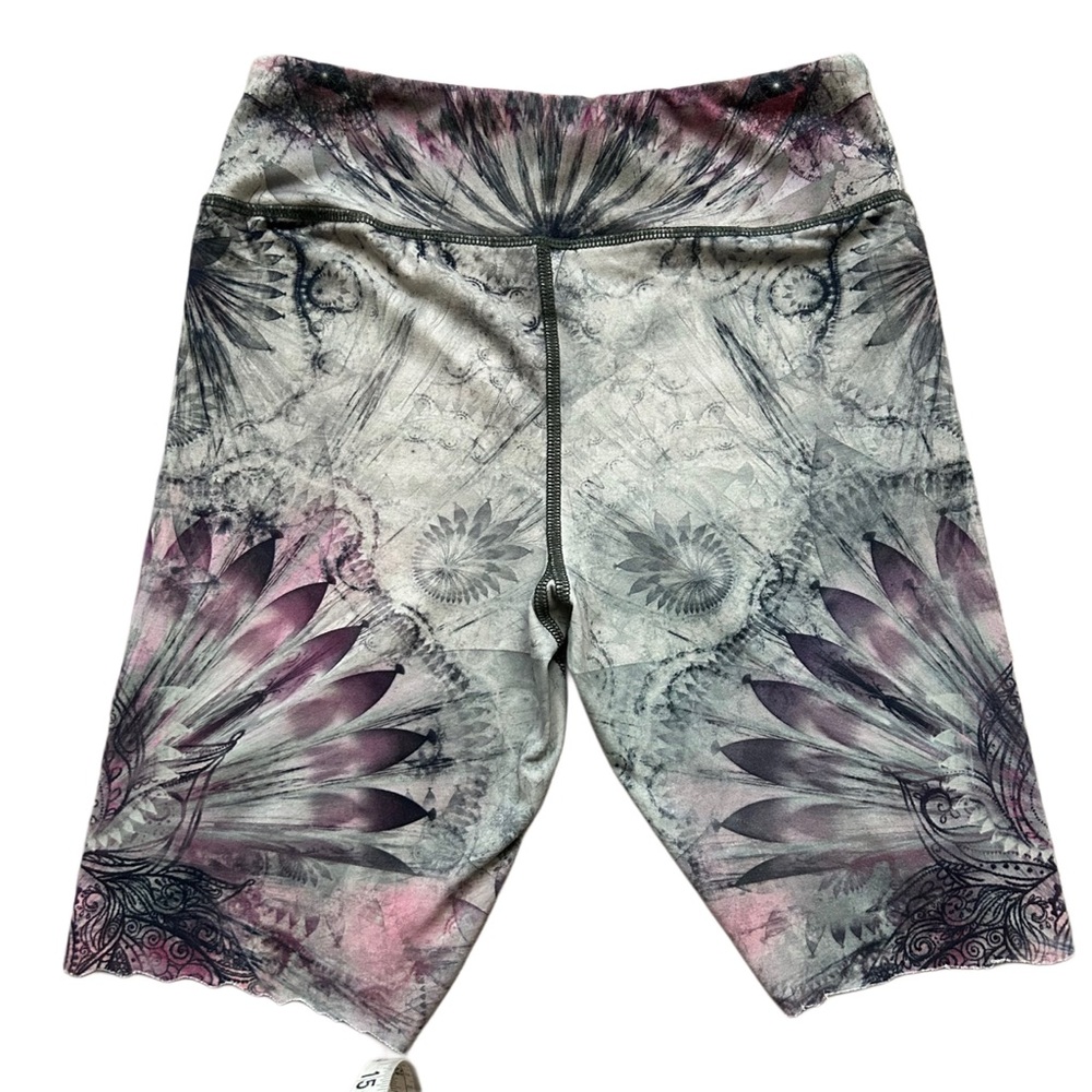 EVCR Evolution and Creation Women’s Abstract Mandala Print Yoga Shorts Medium